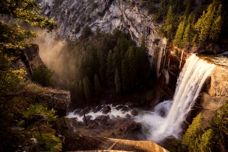 Yosemite waterfall