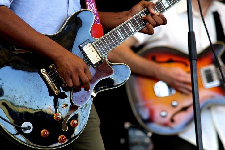 Two guitar players