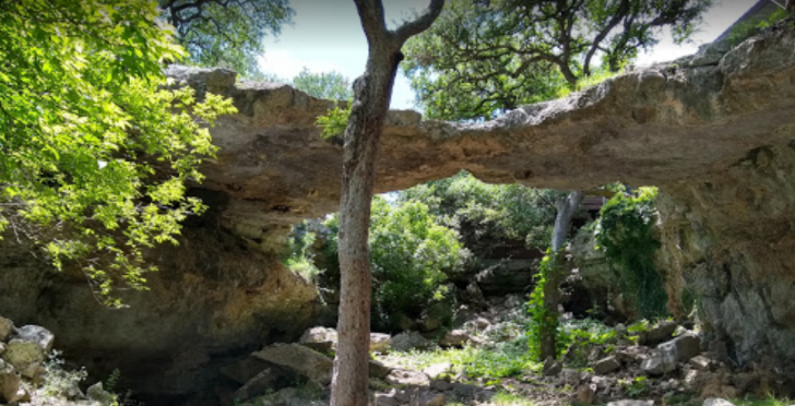 Natural Bridge Caverns