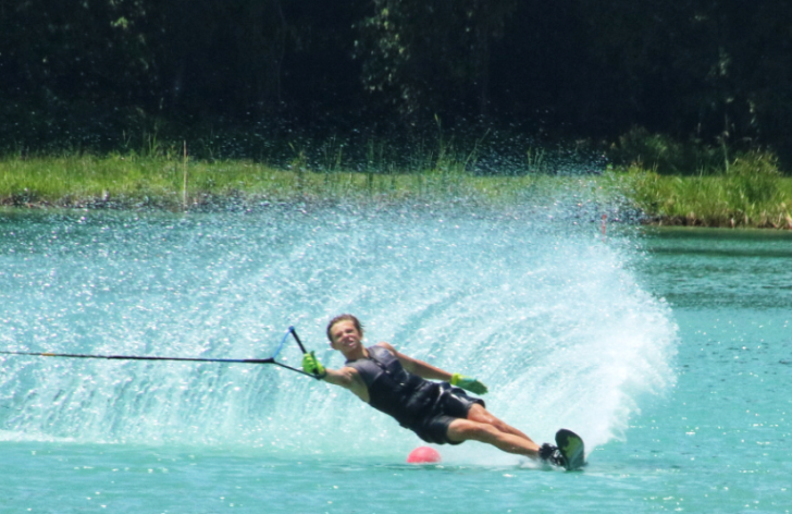 Bennett's Water Ski And Wakeboard School