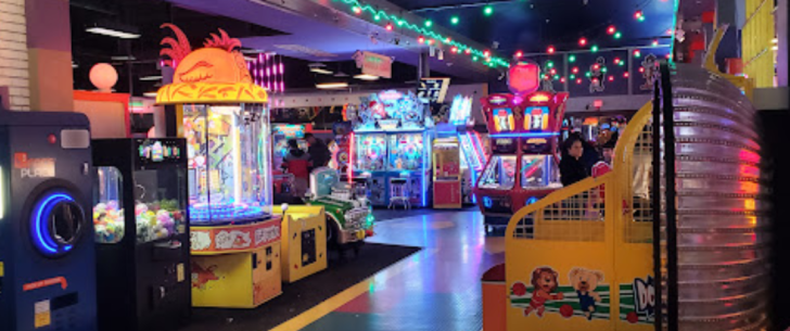Pojos Family Fun Center Amusement Center  
