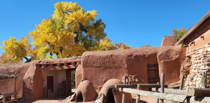 El Rancho de las Golondrinas