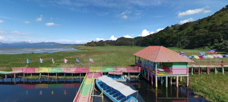 Lake Yojoa, Honduras