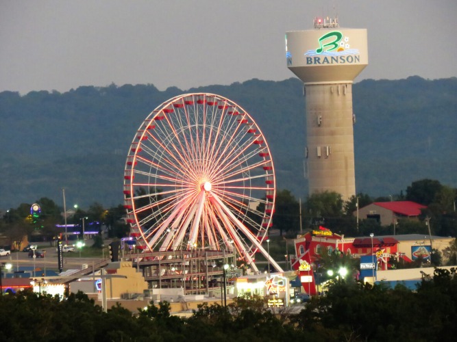 White Water (Branson, Missouri)