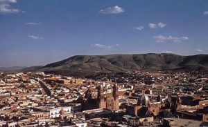 Zacatecas-cathedral-Mexico-foreground