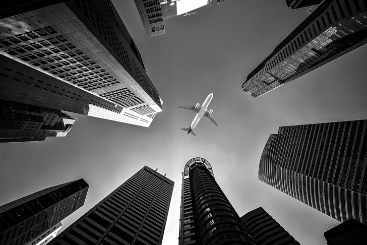 A plane seen from a street