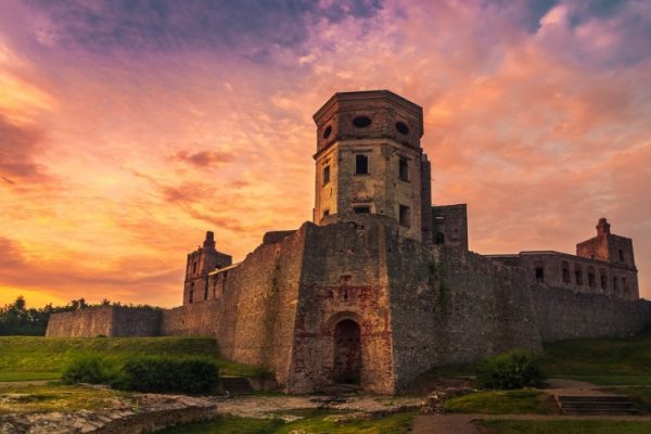 Krzyżtopór Castle