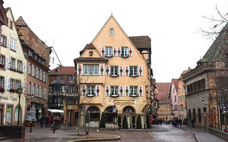 Colmar Christmas square