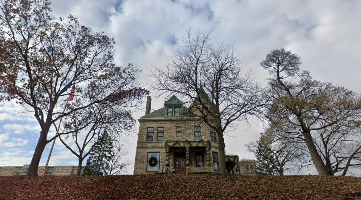 Elmhurst, Estados Unidos