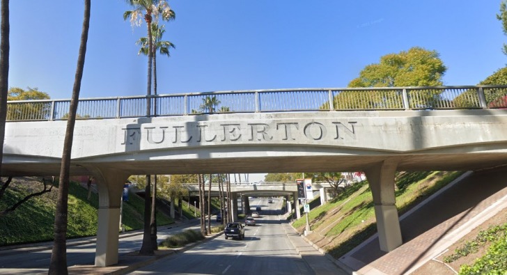 Fullerton, Estados Unidos