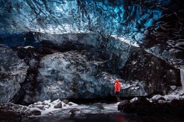 Glacier cave