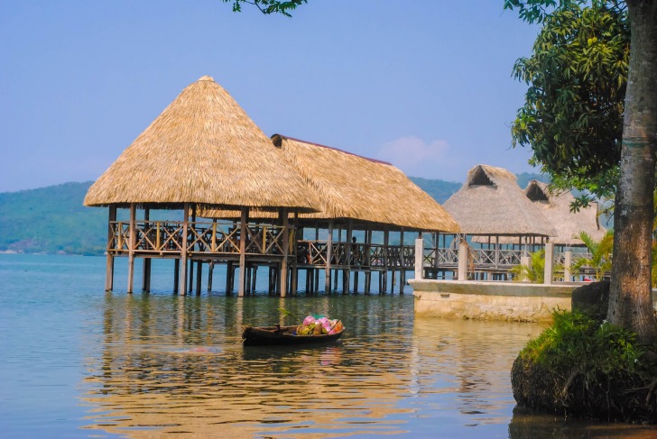 Beachside restaurants