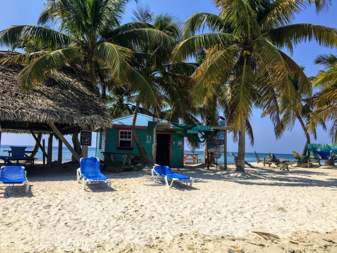 Laughing Bird Caye