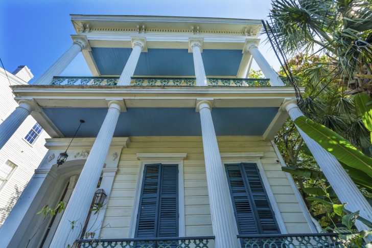 Tour the Garden District