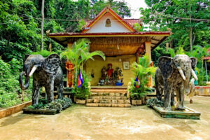 Banlung Hidden Emerald: Yeak Laom Volcanic Lake in Banlung