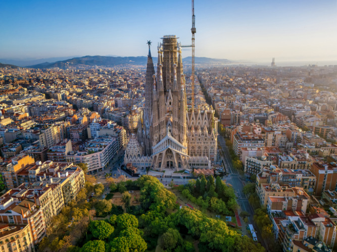 Panoramic aerial view of the famous Sagrada Familia church
