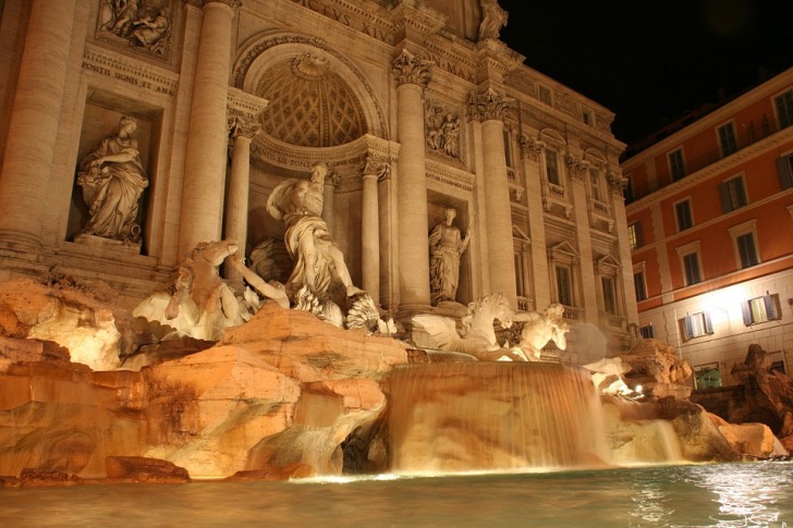 Trevi fountain at night