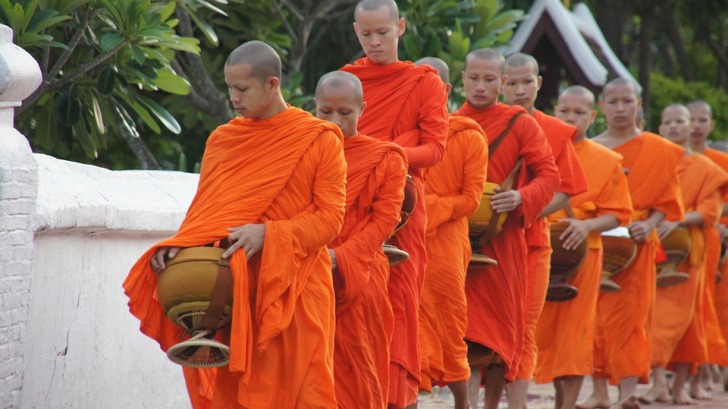 Laos monks in queue