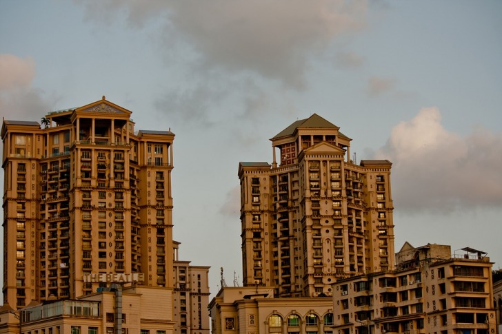 Mumbai houses skyline 