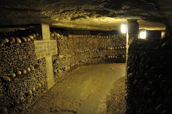 Traveling, Creepiest Places, Catacombs of Paris