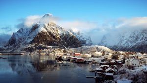 reine-village-lofoten-islands-norway-winter