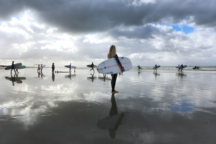 Surfing instructor