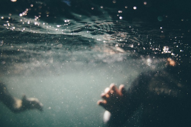 Underwater swimming