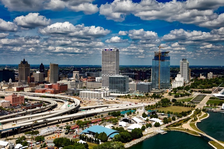 Wisconsin Milwaukee skyline